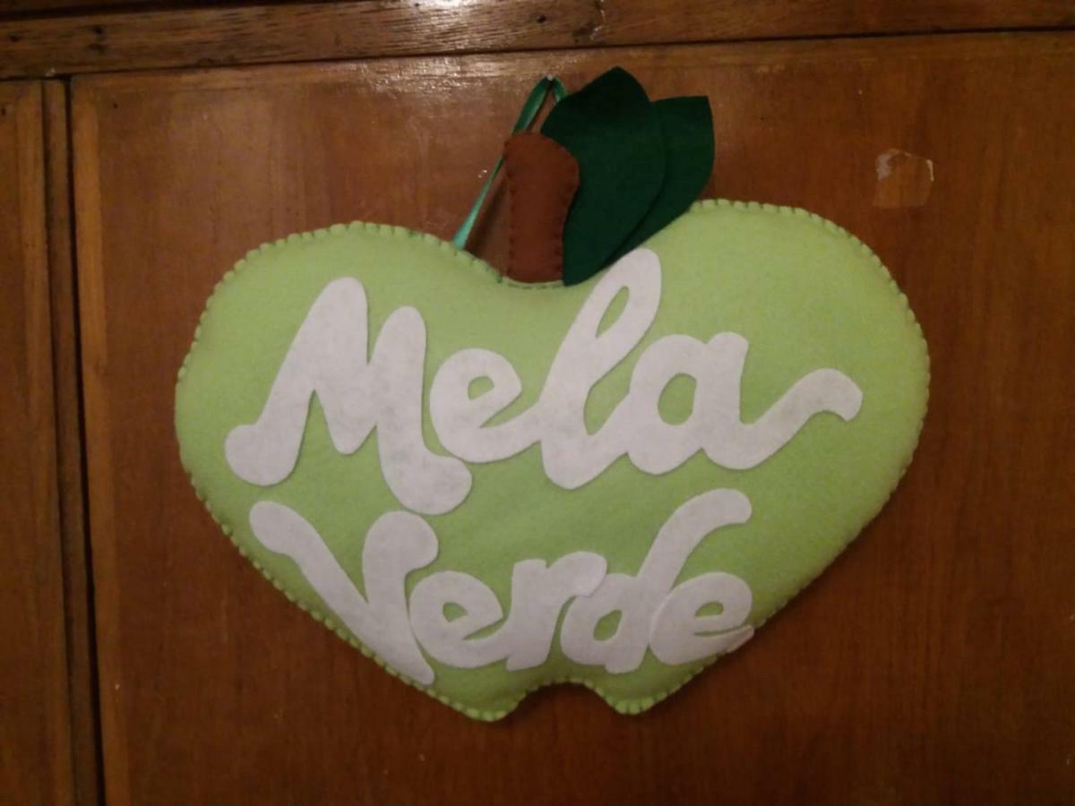 Mela Verde Minturno Buitenkant foto